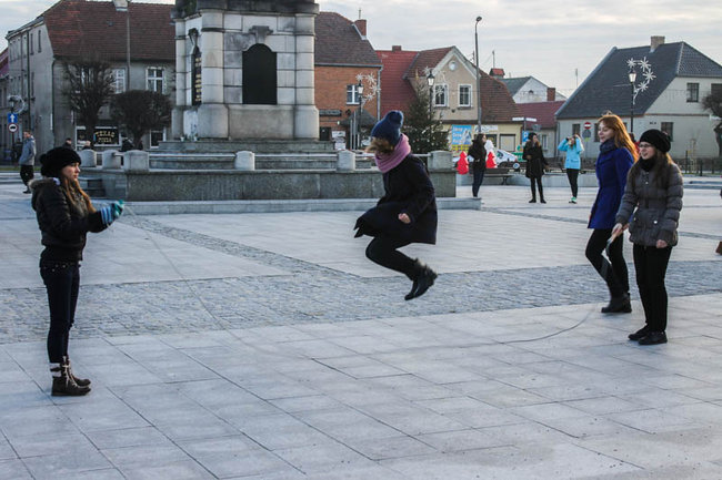 Z rynku zrobili boisko - zdjęcia