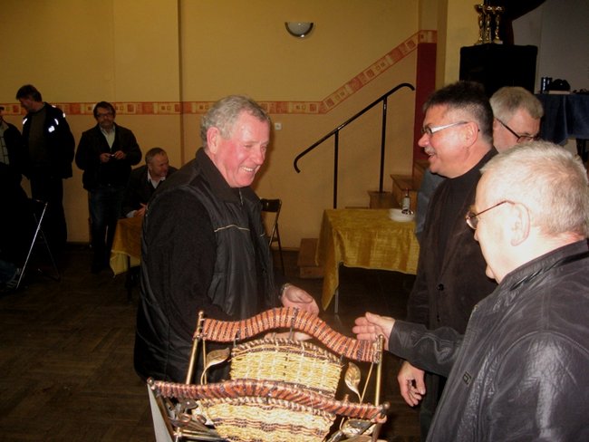 Ocalają karcianą tradycję - zdjęcia