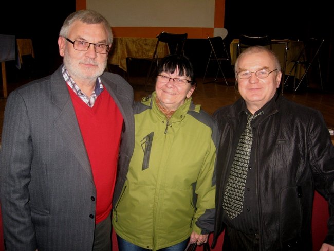 Ocalają karcianą tradycję - zdjęcia