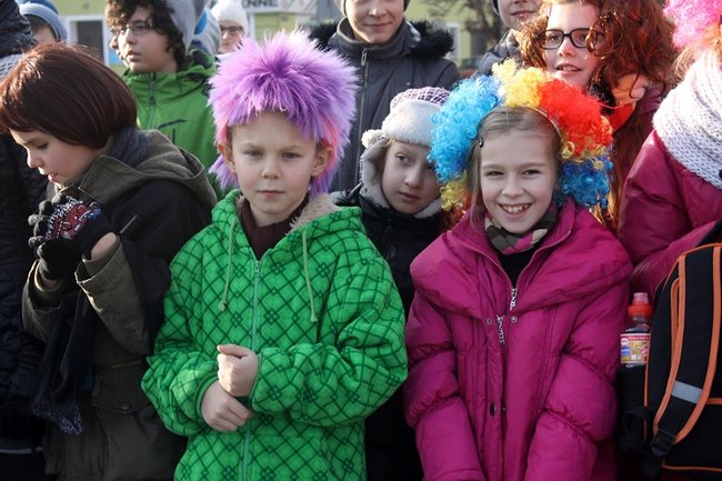 Gwarno i świątecznie na rynku - zdjęcia