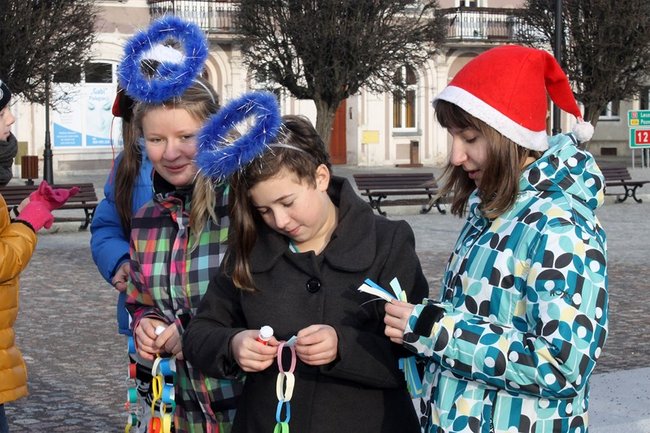 Gwarno i świątecznie na rynku - zdjęcia