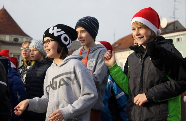 Gwarno i świątecznie na rynku - zdjęcia