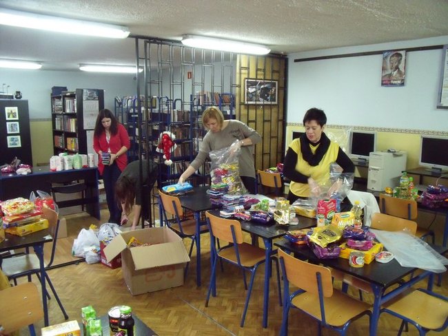 Z myślą o biednych dzieciach - zdjęcia