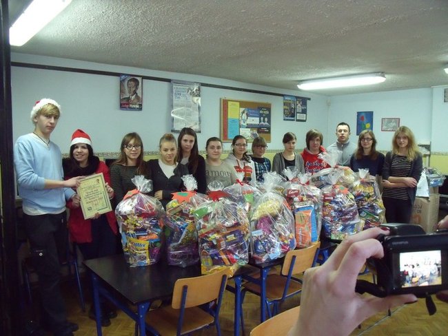 Z myślą o biednych dzieciach - zdjęcia