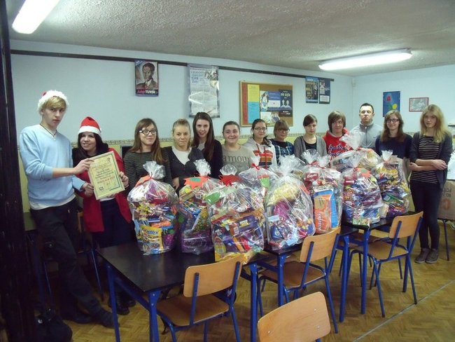 Z myślą o biednych dzieciach - zdjęcia