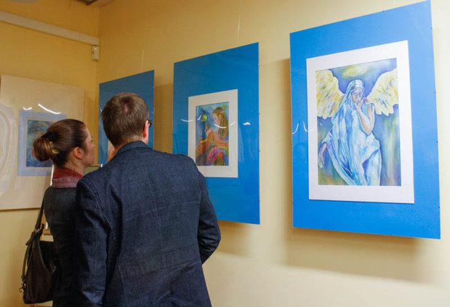 Anioły wibrujące kolorami - zdjęcia