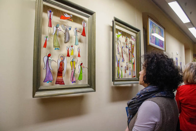 Anioły wibrujące kolorami - zdjęcia