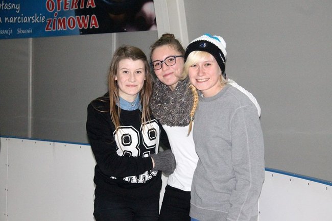 Lodowisko pęka w szwach - zdjęcia