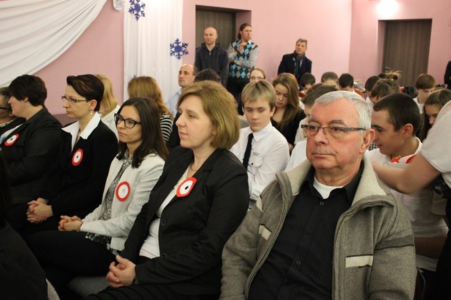 Pamiętają o bohaterach - zdjęcia