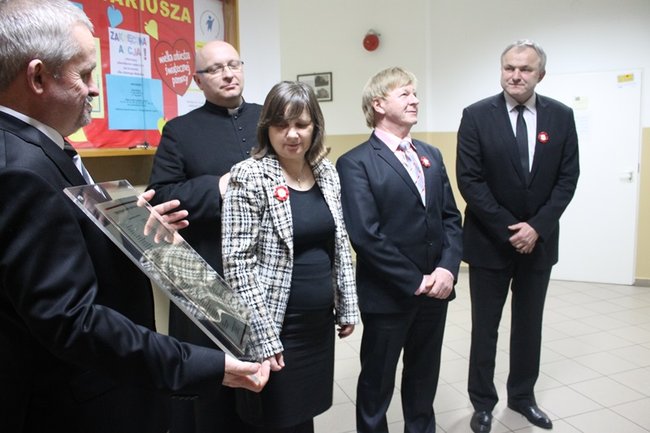 Pamiętają o bohaterach - zdjęcia