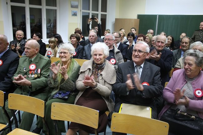 Pamiętają o bohaterach - zdjęcia