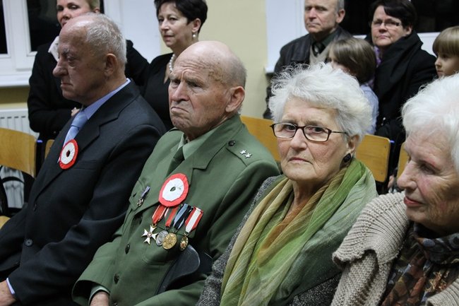 Pamiętają o bohaterach - zdjęcia