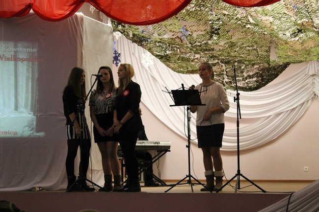 Pamiętają o bohaterach - zdjęcia