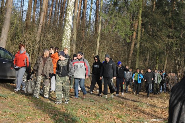 Kąpiel w lodowatej wodzie - zdjęcia