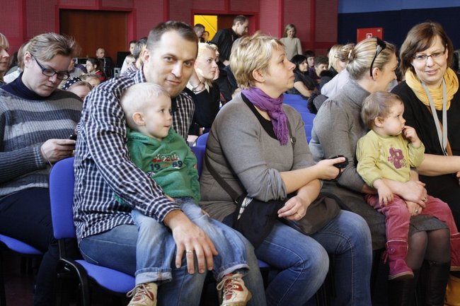 Dzieci zawładnęły sceną - zdjęcia