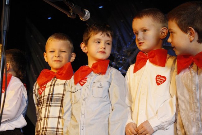 Dzieci zawładnęły sceną - zdjęcia