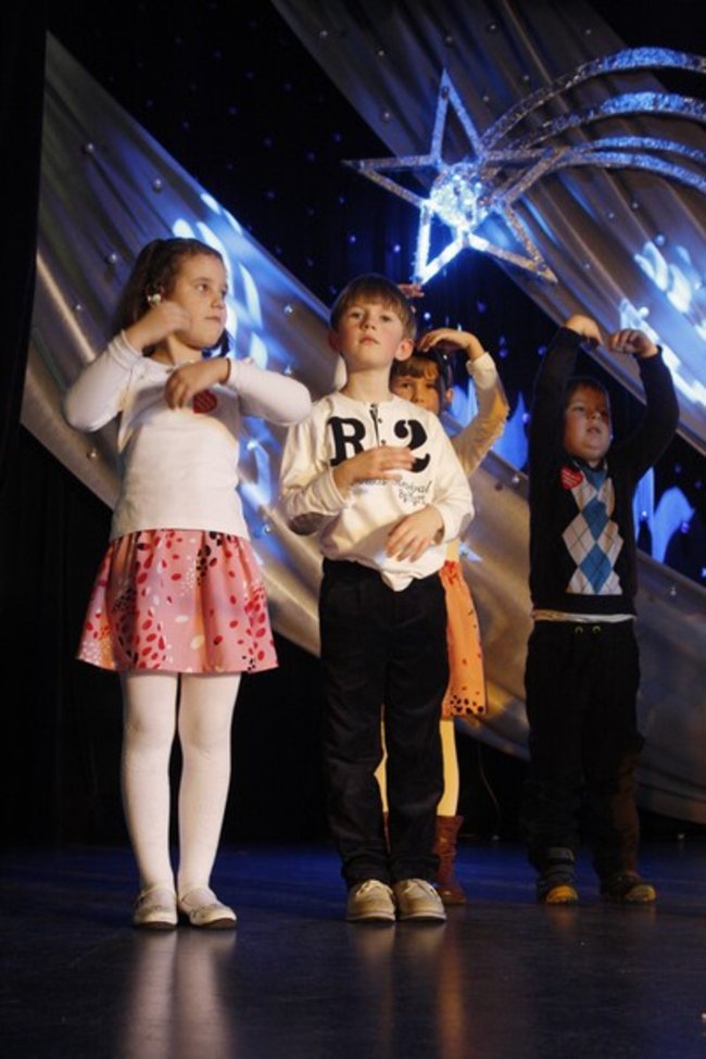 Dzieci zawładnęły sceną - zdjęcia