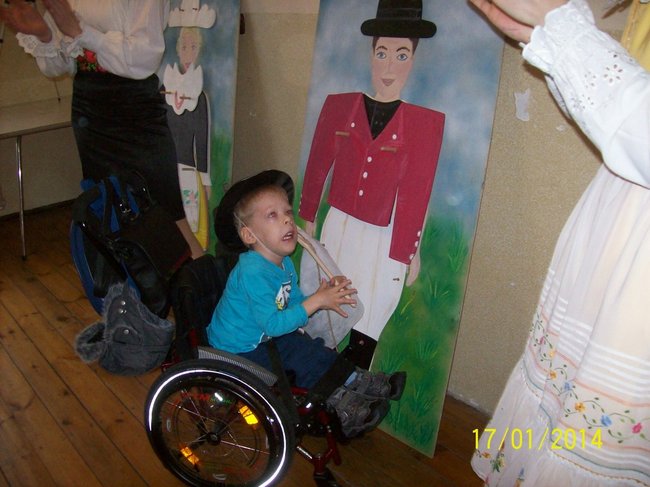 Tak bliska, a tak daleka - zdjęcia