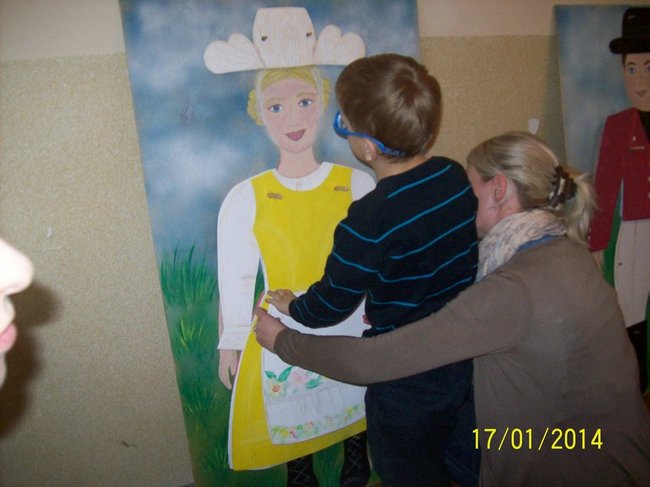 Tak bliska, a tak daleka - zdjęcia