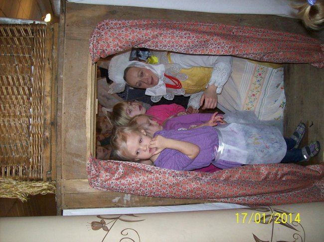 Tak bliska, a tak daleka - zdjęcia