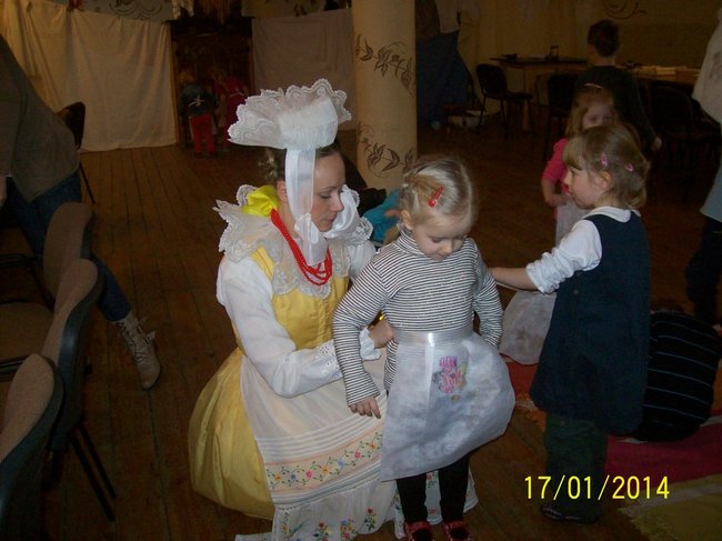 Tak bliska, a tak daleka - zdjęcia