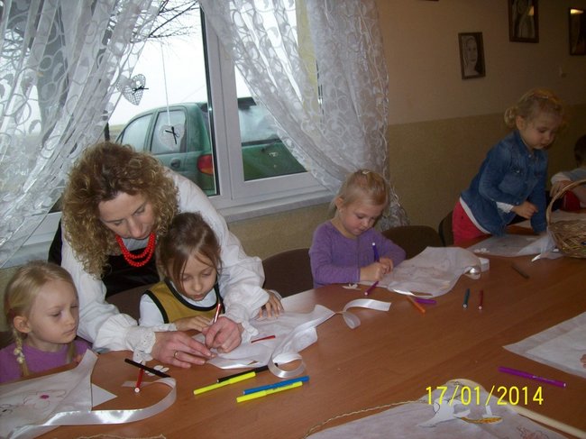 Tak bliska, a tak daleka - zdjęcia