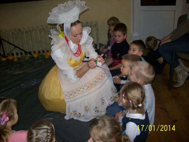 Tak bliska, a tak daleka - zdjęcia