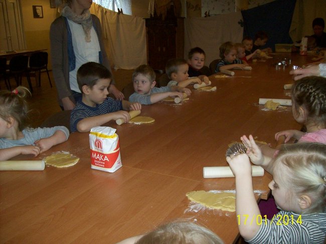 Tak bliska, a tak daleka - zdjęcia