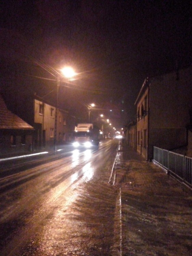 Nadal niebezpiecznie na drogach