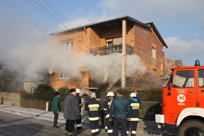 Pożar domu w Bodzewie - zdjęcia