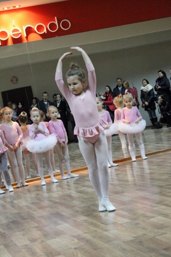 Baletowe oczko w głowie - zdjęcia