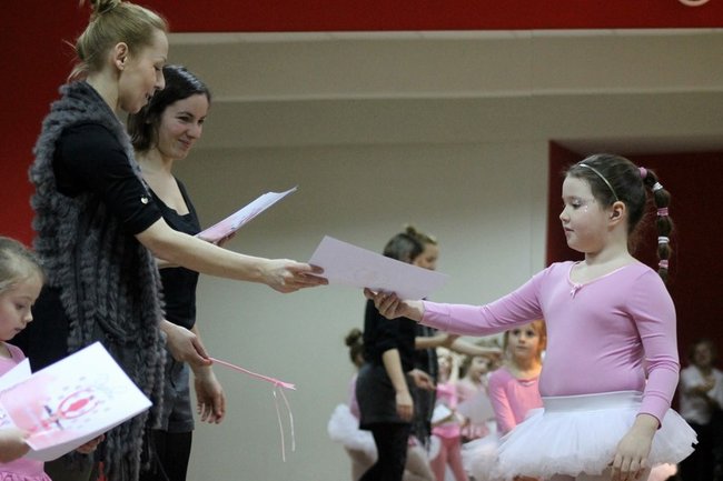 Baletowe oczko w głowie - zdjęcia