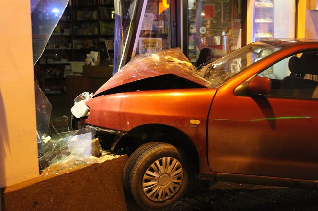 Samochodem do księgarni - zdjęcia