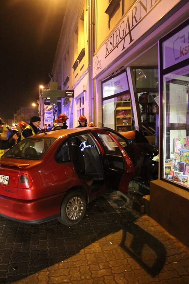 Samochodem do księgarni - zdjęcia