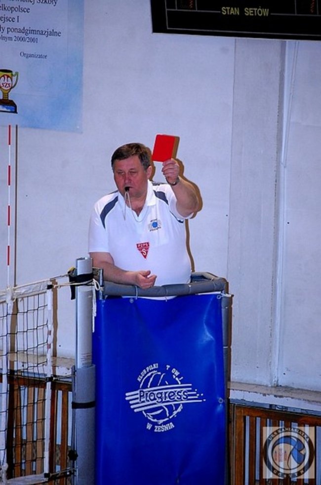 Trener wyrzucony z boiska - zdjęcia