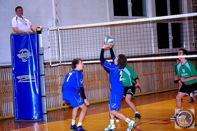 Trener wyrzucony z boiska - zdjęcia