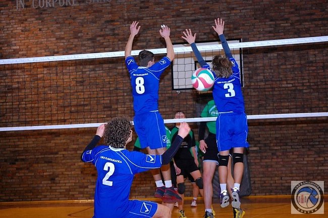 Trener wyrzucony z boiska - zdjęcia