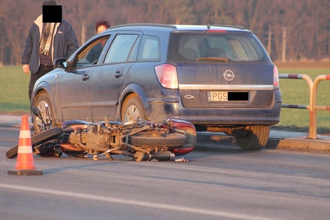 Pod kołami osobówki - zdjęcia