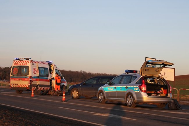 Pod kołami osobówki - zdjęcia