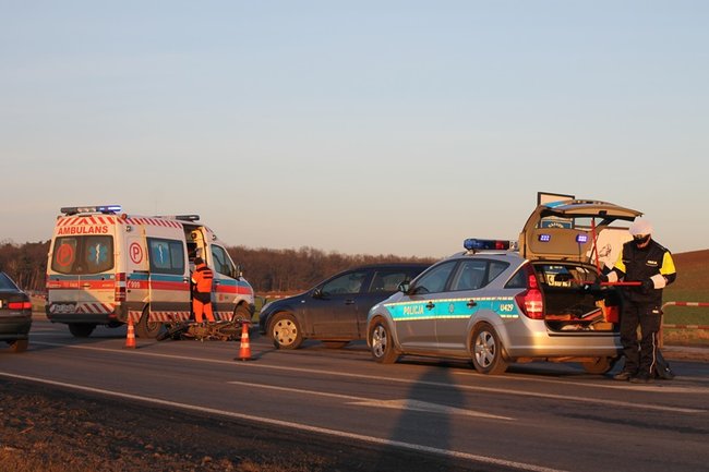 Pod kołami osobówki - zdjęcia