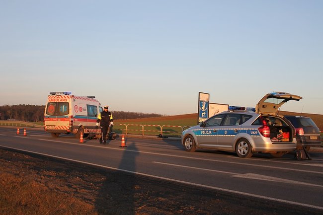 Pod kołami osobówki - zdjęcia