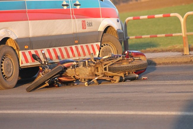 Pod kołami osobówki - zdjęcia