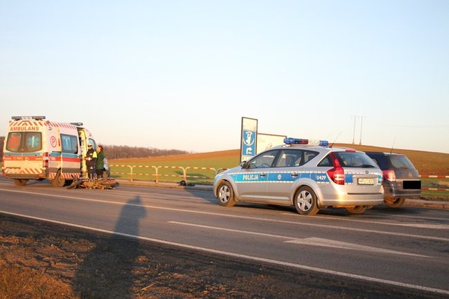 Pod kołami osobówki - zdjęcia