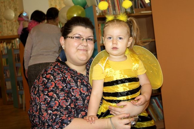 Przebierańcy w bibliotece - zdjęcia