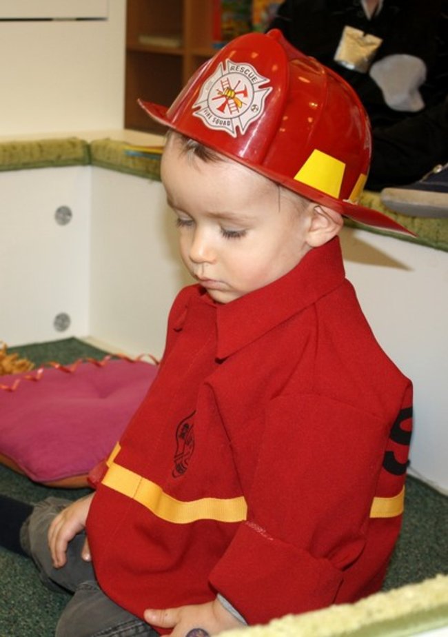 Przebierańcy w bibliotece - zdjęcia