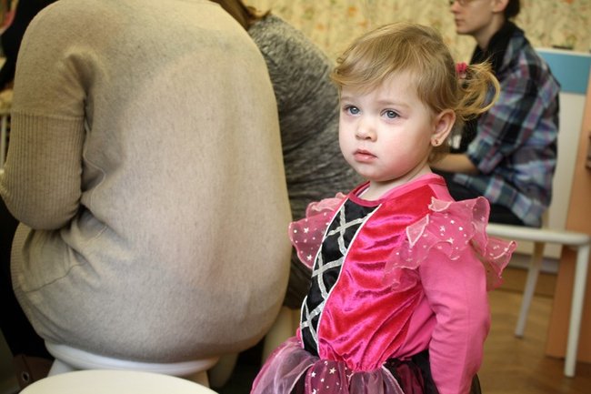 Przebierańcy w bibliotece - zdjęcia