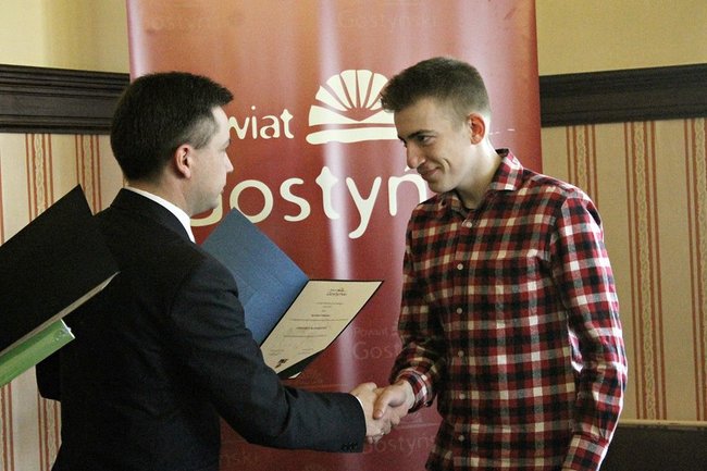 Nagrody dla młodych sportowców - zdjęcia