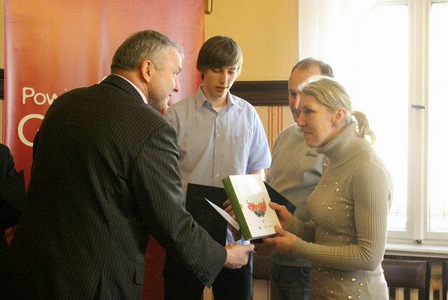 Nagrody dla młodych sportowców - zdjęcia