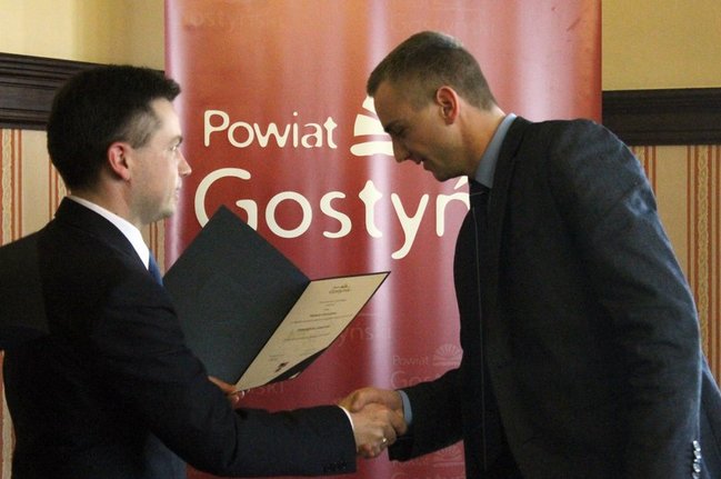 Nagrody dla młodych sportowców - zdjęcia