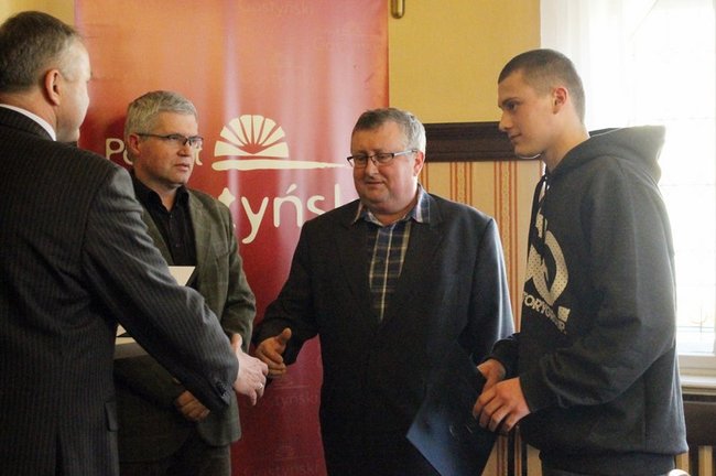 Nagrody dla młodych sportowców - zdjęcia